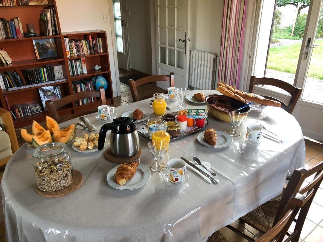 Le Clos Fleuri - Chambres D'Hotes Onzain Zewnętrze zdjęcie